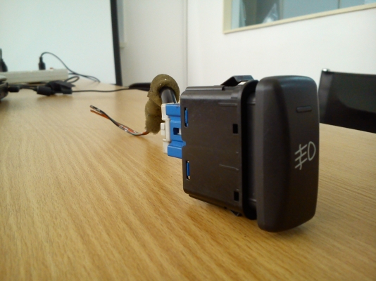 สวิตช์ไฟตัดหมอกของรถ HONDA แนวตั้ง