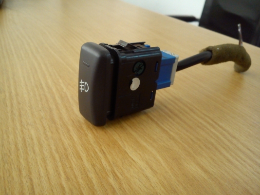 สวิตช์ไฟตัดหมอกของรถ HONDA แนวตั้ง