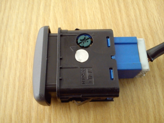 สวิตช์ไฟตัดหมอกของรถ HONDA แนวตั้ง