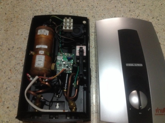 เครื่องทำน้ำอุ่น STIEBEL ELTRON มือสองสภาพสวยใช้งานได้ปกติ