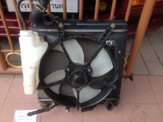 หม้อน้ำ HONDA พร้อมพัดลมของเก่าญี่ปุ่นเเท้สภาพสวย