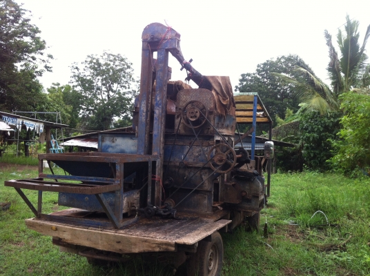 ขายคุณแต๋นสีข้าว เครื่องisuzu kb ราคา 30000 บาท (ด่วนครับ)