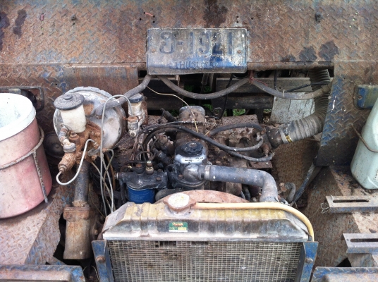 ขายคุณแต๋นสีข้าว เครื่องisuzu kb ราคา 30000 บาท (ด่วนครับ)