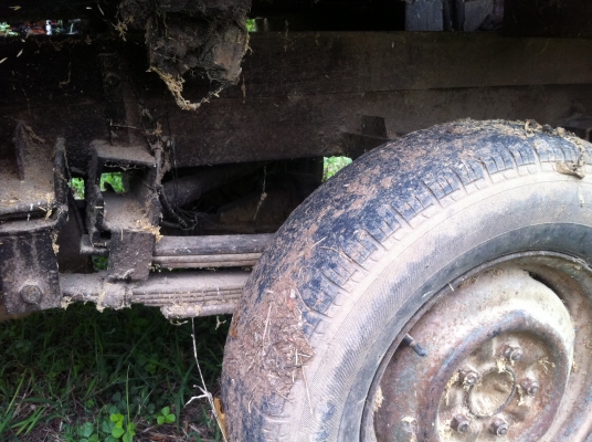 ขายคุณแต๋นสีข้าว เครื่องisuzu kb ราคา 30000 บาท (ด่วนครับ)