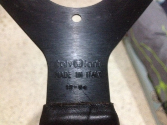 วงสามก้านด้ายเหลือง MADE IN ITALY เเท้ของเก่าญี่ปุ่นสภาพตามรูป