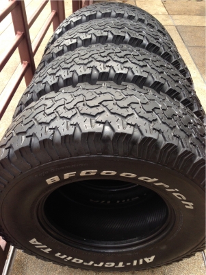 ยาง All BF goodrich 31 10.5 R15 ปี12 พร้อมใช้งาน