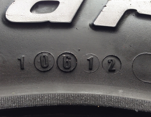 ยาง All BF goodrich 31 10.5 R15 ปี12 พร้อมใช้งาน