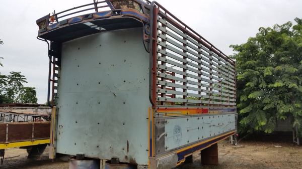 ขายรถบรรทุก 10 ล้อ