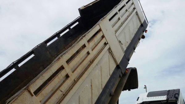 สิบล้อ อีซูชุ 360 ปี53 แม่ลูก ดั้มสามมิตรแท้ สภาพสวยบางเดิม ไม่เคยมีอุบัติเหตุ วิ่งน้อย100×××กม.เล่มทะเบียนพร้อมโอน สิบล้อ อีซูชุ 360 ปี53 แม่ลูก ดั้มสามมิตรแท้ สภาพสวยบางเดิม ไม่เคยมีอุบัติเหตุ วิ่งน้อย100×××กม.เล่มทะเบียนพร้อมโอน