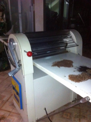 เครื่องรีดแป้งพาย UP PROGREES