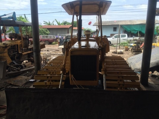 ขายD2-3 สภาพสวยพร้อมใช้งาน มีใบมีดสไลค์ เครื่องดีช่วงล่างดี ใบแทร็กเต็ม ราคาต่อรองได้