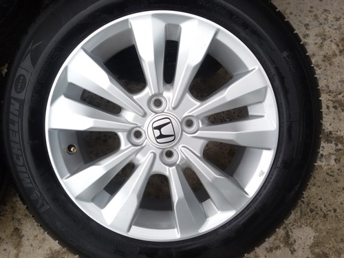 ขายล้อแม็กHONDA CITYขอบ15 ยางปี 0513 4 ล้อ ขายล้อแม็กHONDA CITYขอบ15 ยางปี 0513 4 ล้อ