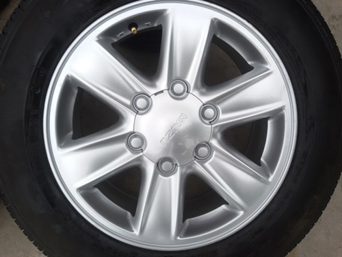 ขายล้อISUZU All New 16 พร้อมยาง215/65/16 ปี 13 4 ล้อ ขายล้อISUZU All New 16 พร้อมยาง215/65/16 ปี 13 4 ล้อ