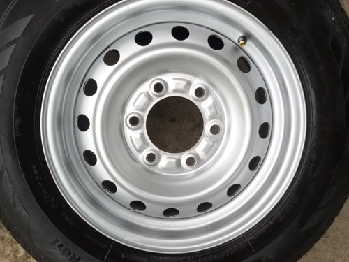 ขายล้อกะทะ15 6รู ยาง205/70/15 4 ล้อ 4000 ขายล้อกะทะ15 6รู ยาง205/70/15 4 ล้อ 4000