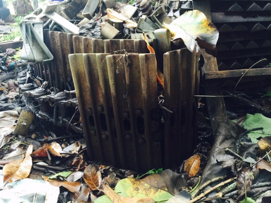 ขายแผ่น PC200-5. แผ่นสวย.มีโซ่1ข้าง(ให้ฟรี)ขายนับแผ่น เกือบ200แผ่น