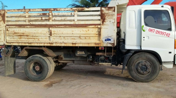 ขายรถดั้มพ์ 6 ล้อ จำนวน 5 คัน(ไม่แยกขาย)