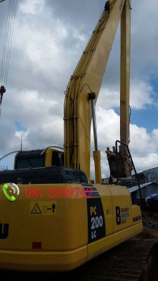ขายรถแบคโฮบูมยาว KOMATSU PC200LC-8 C733XX  4,9XX ชม.