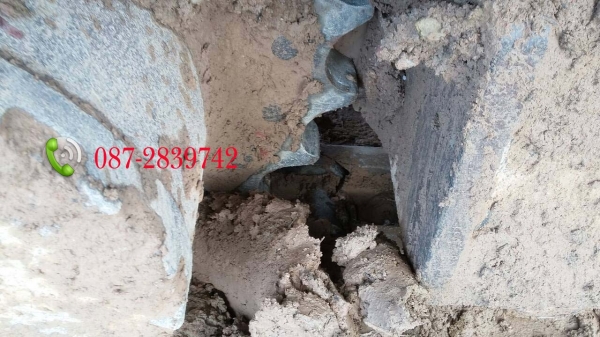 ขายรถแบคโฮบูมยาว KOMATSU PC200LC-8 C733XX  4,9XX ชม.