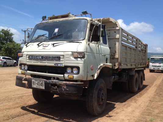 ขายรถ 10  ล้อ 2 เพลาเทเลอร์ท้ายลาด ภาษี ปี59