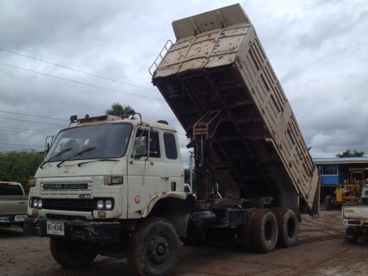 ขายรถ 10  ล้อ 2 เพลาเทเลอร์ท้ายลาด ภาษี ปี59