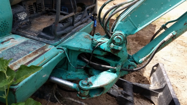 ขายรถขุดเล็ก แมคโครเล็ก komatsu pc30-7 สภาพพร้อมใช้ เดิมๆ