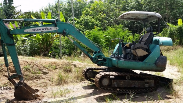 ขายรถขุดเล็ก แมคโครเล็ก komatsu pc30-7 สภาพพร้อมใช้ เดิมๆ