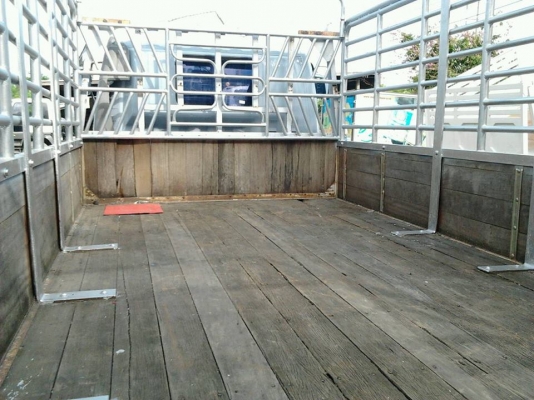 ขายรถ 6 ล้อกลาง FB4J 140 แรง ราคา 495000 บาท ขายรถ 6 ล้อกลาง FB4J 140 แรง ราคา 495000 บาท