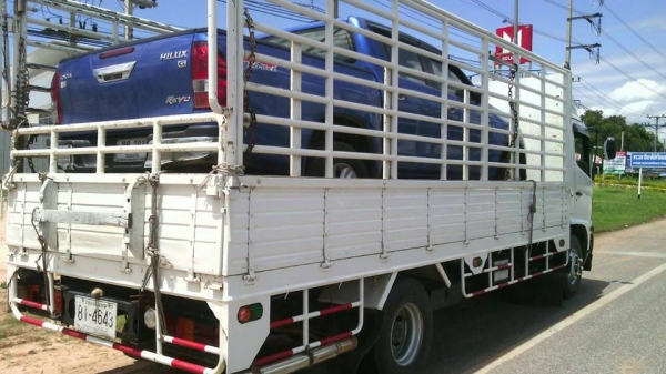 ขายรถ6ล้อ HINO MEGA ปี54 เครื่อง175แรง พ.เพาเวอร์ เบรกทิฟฟี่ ภายในสวย แอร์เย็น ยาว5.50เมตร สภาพพร้อมใช้งาน เอกสารพร้อมโอน สนใจโทร 090-8588220คุณนะ 093-3258446คุณบิว หรือเข้าดูสินค้าอื่นๆได้ที่ www.truck.in.th/498 หรือเพจFacebook ณรงค์ ซื้อขายรถมือสอง (เว็