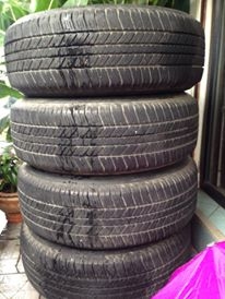 แม็กพร้อมยางถูก ๆกันเลย สุดคุ้ม ดอกหนา ๆนะคับ ขอบอก