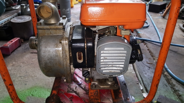 ปั้มน้ำ ROBIN EY 08 พร้อมใช้งาน เข้า ออก 1.5 X 1.5 นิ้ว ปั้มน้ำ ROBIN EY 08 พร้อมใช้งาน เข้า ออก 1.5 X 1.5 นิ้ว