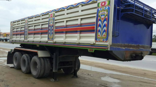 หัวลากมือสอง/ Hino Mega FM1J=260 แรง ปี 53 แก๊สแท้ โรงงาน/ พ่วงเซมิดั๊มสามเพลายัด/ ยางใหม่เรเดี่ยรทุกเส้น