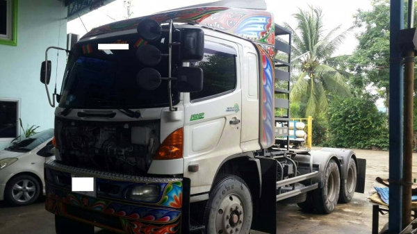 หัวลากมือสอง/ Hino Mega FM1J=260 แรง ปี 53 แก๊สแท้ โรงงาน/ พ่วงเซมิดั๊มสามเพลายัด/ ยางใหม่เรเดี่ยรทุกเส้น