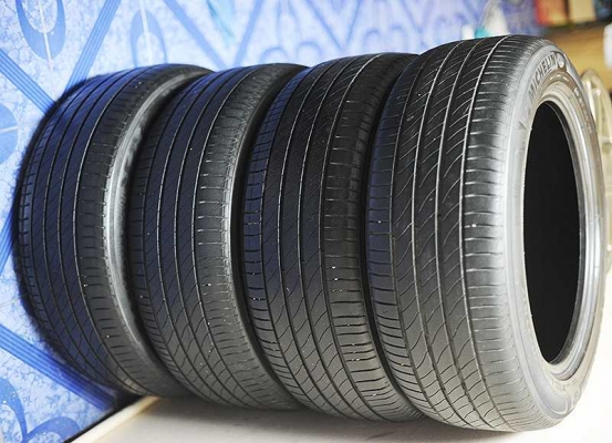 ยาง Michelin 215-55-17 ปี13