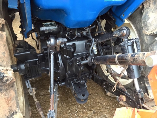 ขายรถไถ ISEKI  TA275 (4WD) พร้อมใบมีดหน้าและผานพรวน รถพร้อมใช้งาน