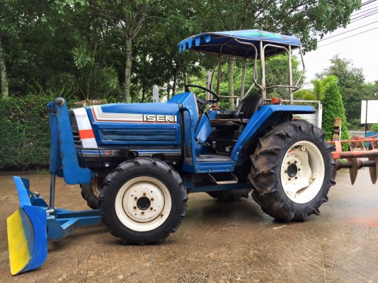 ขายรถไถ ISEKI  TA275 (4WD) พร้อมใบมีดหน้าและผานพรวน รถพร้อมใช้งาน