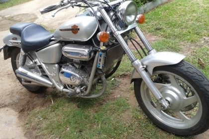 ขาย Honda magna 250 v-twin ทะเบียนเต็มเอกสารพร้อมโอน รถเดิมสวยเดิม  250 cc  แรงบิดดีมาก นานๆๆขับที เลขทะเบียนสวย