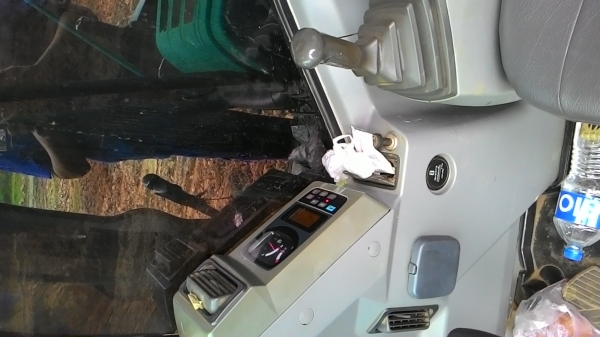 รถแบคโฮ KOBELCO SK200M6 SUPER YN09