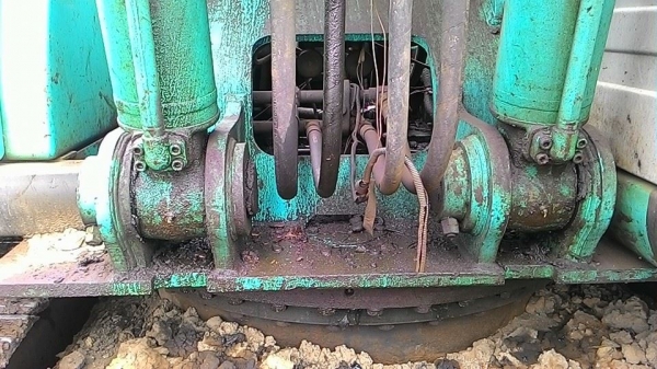 รถแบคโฮ KOBELCO SK200M6 SUPER YN09