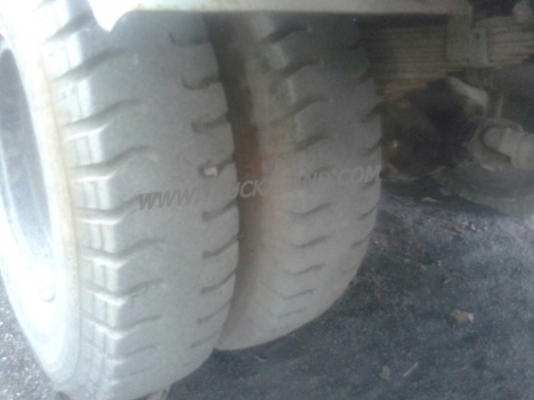 รถบรรทุก 6 ล้อติดเครน HINO เครนพับ ยืดได้ 2 ชัก 3 ปลอก ขนาด 1 ตัน ยี่ห้อ HMF