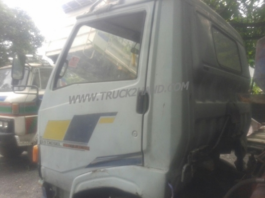 รถบรรทุก 6 ล้อติดเครน HINO เครนพับ ยืดได้ 2 ชัก 3 ปลอก ขนาด 1 ตัน ยี่ห้อ HMF