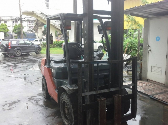 TOYOTA 8FD30ขนาด3ตัน เสาสูง4เมตร เกียร์ออร์โต้ เครื่องยนต์ดีเซล2Z รับประกันเครื่องเกียร์3เดือน ราคาต่อรองได้0816161541