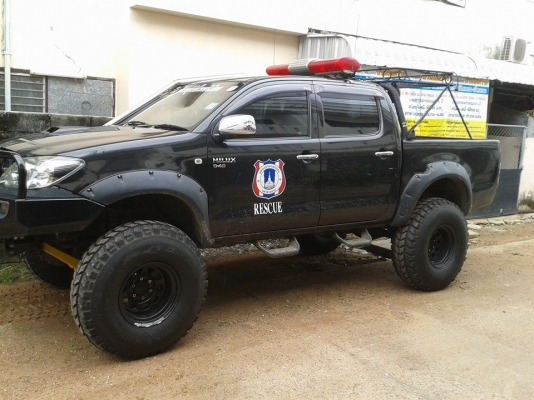 ยางรถทหารHUMVEE 37/12.5/16.5 ชุด สภาพสวย ดอกสวย นิ่ม 90UP! ใช้อีกนาน คุ้ม ยางรถทหารHUMVEE 37/12.5/16.5 ชุด สภาพสวย ดอกสวย นิ่ม 90UP! ใช้อีกนาน คุ้ม