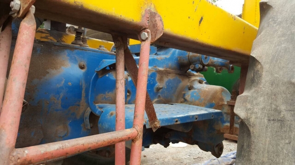 ขายตามสภาพรถไถฟอร์ด 5500 เครื่อง T3 ติดคีบอ้อย ไม่มีทะเบียน อะไหล่ขาดปั้มไฮดรอริค กับไดสตาร์ท ราคาต่อรองได้นิดหน่อยครับ ขายตามสภาพรถไถฟอร์ด 5500 เครื่อง T3 ติดคีบอ้อย ไม่มีทะเบียน อะไหล่ขาดปั้มไฮดรอริค กับไดสตาร์ท ราคาต่อรองได้นิดหน่อยครับ