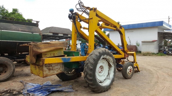 ขายตามสภาพรถไถฟอร์ด 5500 เครื่อง T3 ติดคีบอ้อย ไม่มีทะเบียน อะไหล่ขาดปั้มไฮดรอริค กับไดสตาร์ท ราคาต่อรองได้นิดหน่อยครับ ขายตามสภาพรถไถฟอร์ด 5500 เครื่อง T3 ติดคีบอ้อย ไม่มีทะเบียน อะไหล่ขาดปั้มไฮดรอริค กับไดสตาร์ท ราคาต่อรองได้นิดหน่อยครับ