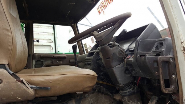 ขาย 10 ล้อเพลาเดียว เครื่อง PO9C 320 แรงม้า มีระบบลำโพงลากพ่วง ช่วงล่าง ZM เบรคทิฟฟี่ พาวเวอร์ ทะเบียนพร้อมโอน