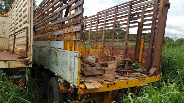 ขาย 10 ล้อเพลาเดียว เครื่อง PO9C 320 แรงม้า มีระบบลำโพงลากพ่วง ช่วงล่าง ZM เบรคทิฟฟี่ พาวเวอร์ ทะเบียนพร้อมโอน