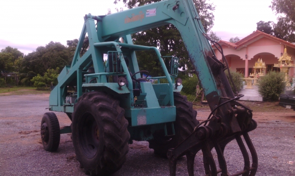 รถคีบอ้อย คีบหลัง เกียร์ทอร์ค ใช้งานมา 3 ปี