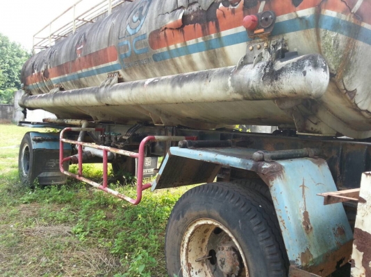 มี 7 หาง(เหลือ4).....ทางลูกพ่วงบรรทุกน้ำมัน 2 คานของPANUS ถัง16,000 ลิตร หางสาพดี สวย..