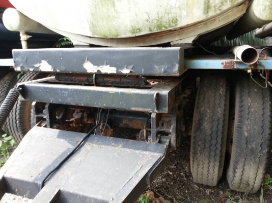 มี 7 หาง(เหลือ4).....ทางลูกพ่วงบรรทุกน้ำมัน 2 คานของPANUS ถัง16,000 ลิตร หางสาพดี สวย..