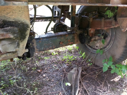 มี 7 หาง(เหลือ4).....ทางลูกพ่วงบรรทุกน้ำมัน 2 คานของPANUS ถัง16,000 ลิตร หางสาพดี สวย..